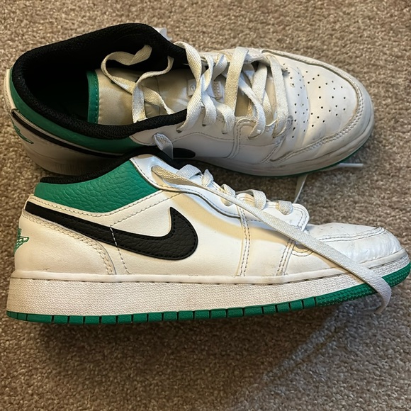 Air Jordan 1 lows - Picture 1 of 5